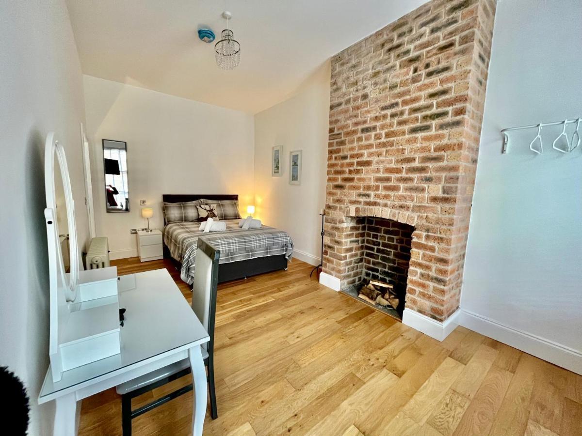 Rabbies School House, 2 Bed Apartment Ayr Town Centre Buitenkant foto